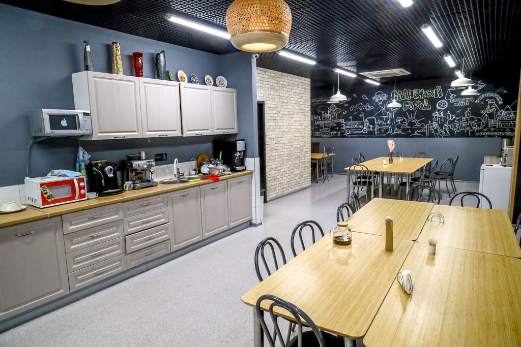 «Тут поймут»: место в Новосибирске, где подростки находят поддержку «Тут поймут»: место в Новосибирске, где подростки находят поддержку