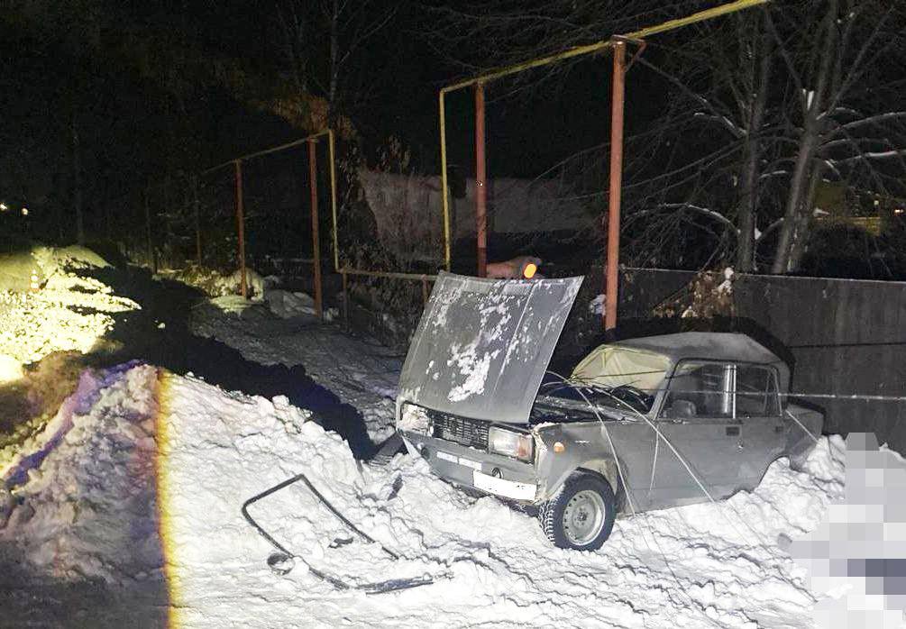 Подросток погиб в аварии в угнанном авто в Новосибирской области