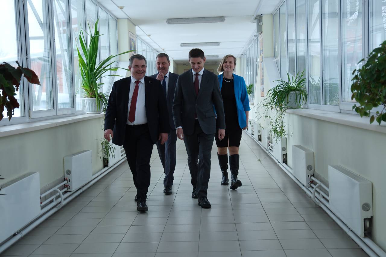 Дмитрий Пышный поздравил Новосибирский ГАУ с 90-летием Дмитрий Пышный поздравил Новосибирский ГАУ с 90-летием