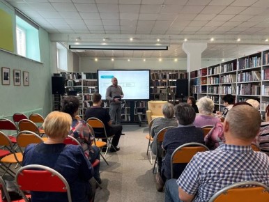 В Новосибирской области сотрудники полиции провели профилактическую беседу с пожилыми людьми