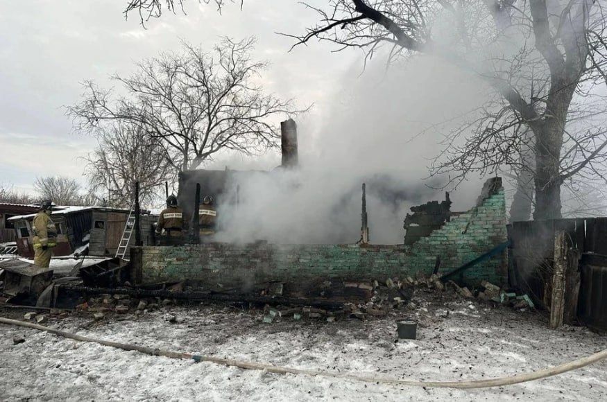 «Отец разбил окно и пытался их вытащить»: год назад мать и четверо детей погибли в страшном пожаре под Новосибирском