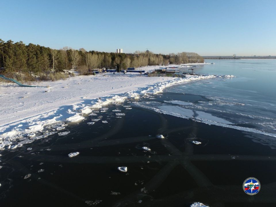 Любуемся на Обское море. Кадры сделали с новенького квадрокоптера спасатели МАСС