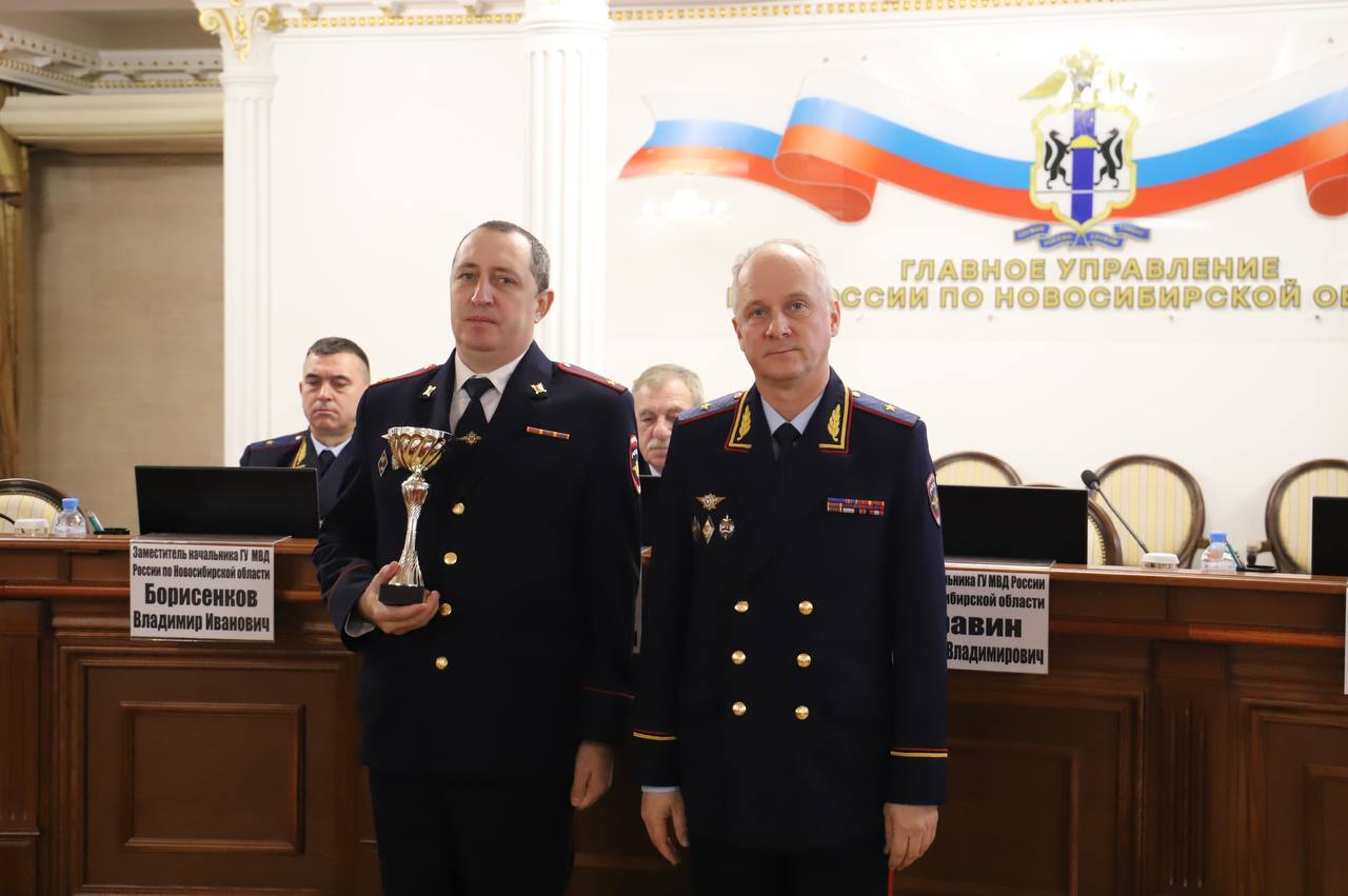 В Новосибирской области прошли мероприятия,приуроченные к 102-й годовщине со дня образования подразделений участковых уполномоченных полиции В Новосибирской области прошли мероприятия,приуроченные к 102-й годовщине со дня образования подразделений участковых уполномоченных полиции