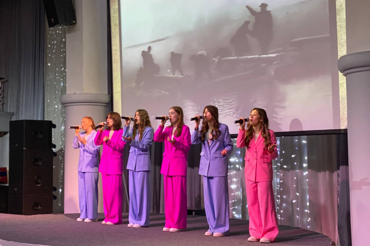 Максим Кудрявцев: В Концертном комплексе им. В. Маяковского прошла торжественная церемония вручения памятных знаков «Детям, ковавшим Победу» Максим Кудрявцев: В Концертном комплексе им. В. Маяковского прошла торжественная церемония вручения памятных знаков «Детям, ковавшим Победу»