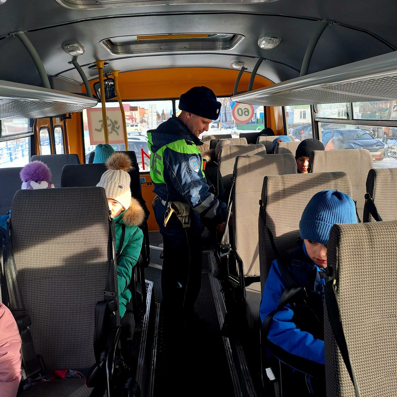 Безопасный путь: Сотрудники Госавтоинспекции Венгеровского района провели профилактическую акцию Безопасный путь: Сотрудники Госавтоинспекции Венгеровского района провели профилактическую акцию