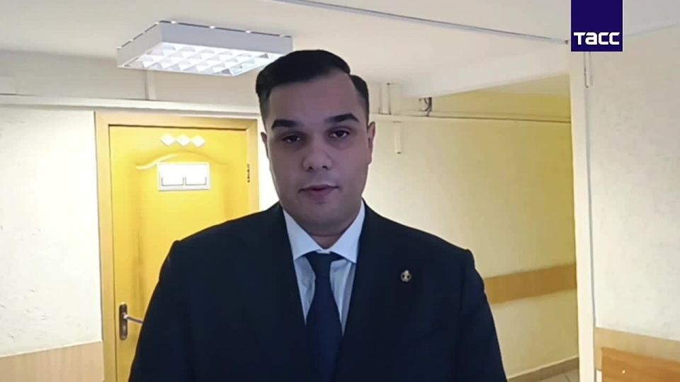 Пилот Сергей Белов, посадивший осенью 2023 года самолет в поле в Новосибирской области, просит участвовать в судебных заседаниях по своему делу по ВКС из-за финансовых трудностей и необходимости ухаживать за больной...