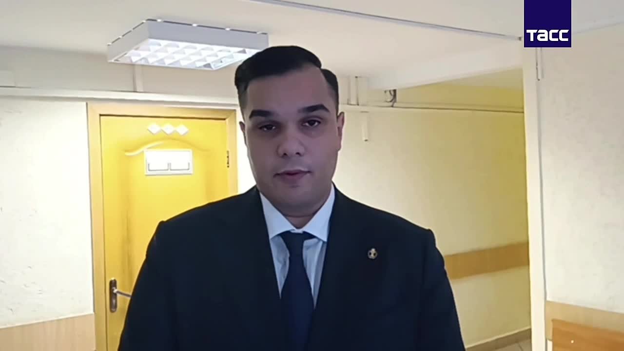 Пилот Сергей Белов, посадивший осенью 2023 года самолет в поле в Новосибирской области, просит участвовать в судебных заседаниях по своему делу по ВКС из-за финансовых трудностей и необходимости ухаживать за больной...