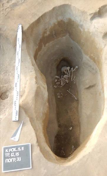 Захоронение эпохи неолита, схожее по форме с лодкой, обнаружили в Коченевском районе Новосибирской области, сообщил академик РАН Вячеслав Молодин