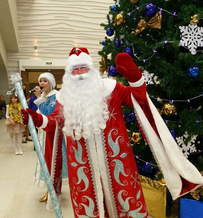 От 1000 до 35000 рублей просят за новогоднее поздравление Деды Морозы в Новосибирске