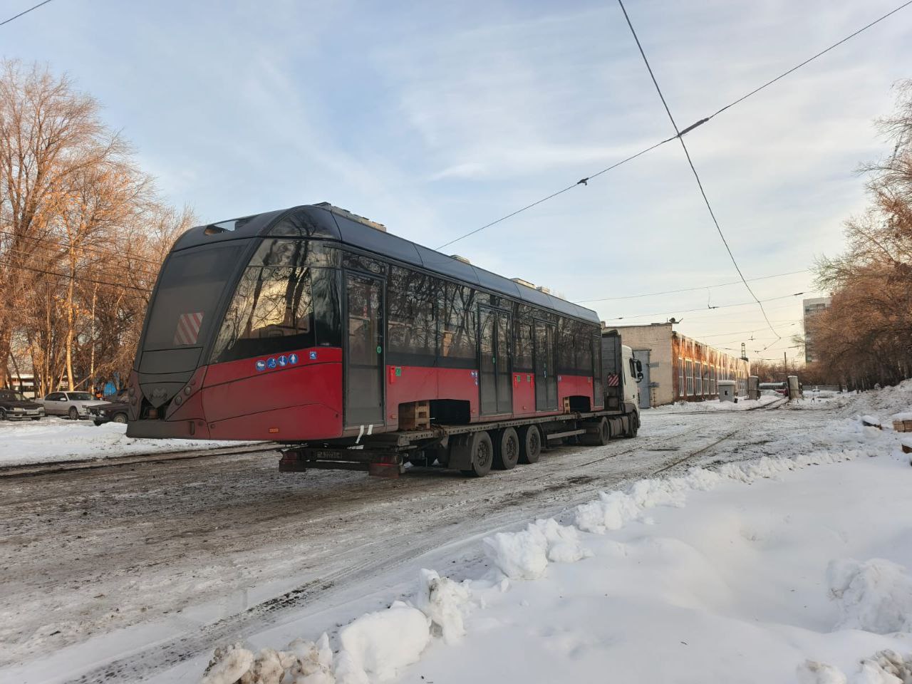 Пятый трамвайный кузов прибыл в Новосибирск