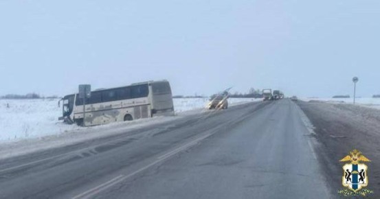 Число пострадавших в ДТП с участием рейсового автобуса в Ордынском районе Новосибирской области выросло до шести