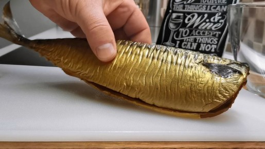 Секреты старых советских салатов с рыбой, которые по-прежнему покоряют сердца