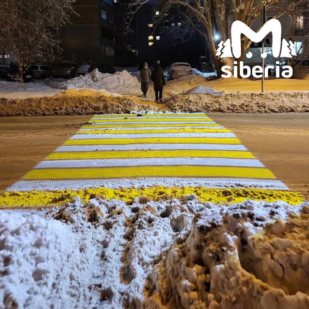 Водители стоят в пробках, пешеходы тонут в снежной каше Водители стоят в пробках, пешеходы тонут в снежной каше