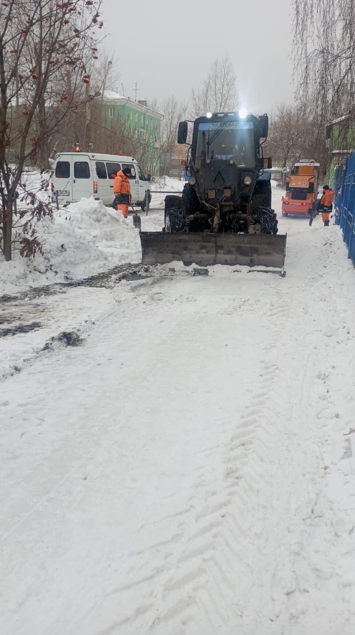 За трое суток вывезено около 58 тысяч кубометров снега За трое суток вывезено около 58 тысяч кубометров снега