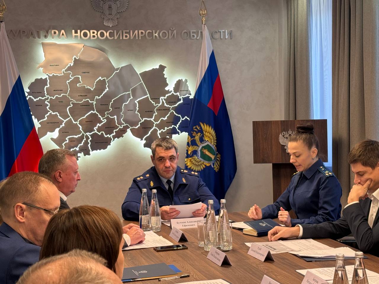 Прокурор Новосибирской области Александр Бучман провел «круглый стол» с руководителями региональных ВУЗов по вопросам оказания мер социальной поддержки студентам - участникам СВО и членам их семей Прокурор Новосибирской области Александр Бучман провел «круглый стол» с руководителями региональных ВУЗов по вопросам оказания мер социальной поддержки студентам - участникам СВО и членам их семей