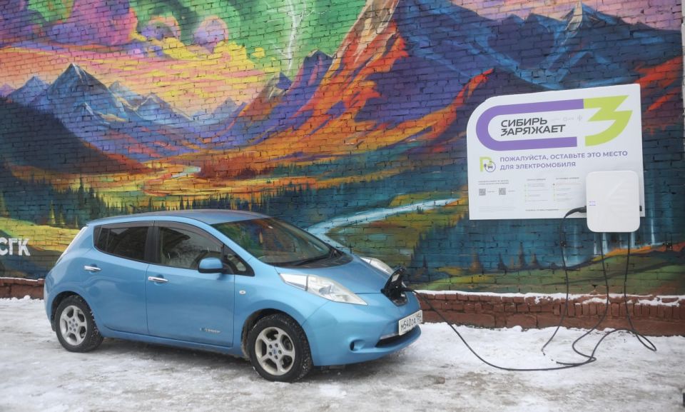 Созданные в Новосибирске электрозаправки запустят в серийное производство