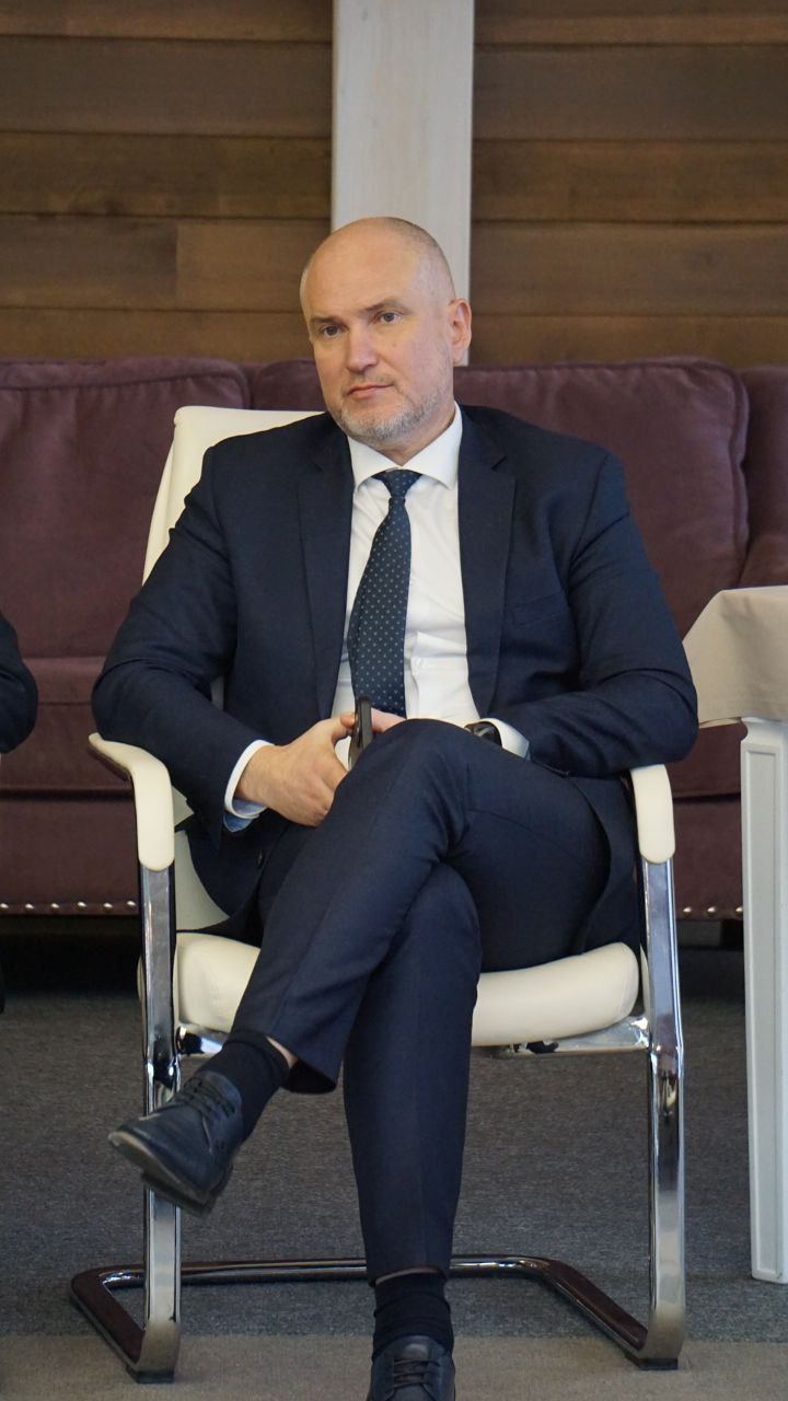 26 ноября 2025 г. заместитель руководителя Федерального казначейства А.П. Суконкин провел совещание в г. Горно-Алтайске на тему «Задачи по реализации постановления Правительства Российской Федерации от 19.05.2020 # 892» 26 ноября 2025 г. заместитель руководителя Федерального казначейства А.П. Суконкин провел совещание в г. Горно-Алтайске на тему «Задачи по реализации постановления Правительства Российской Федерации от 19.05.2020 # 892»