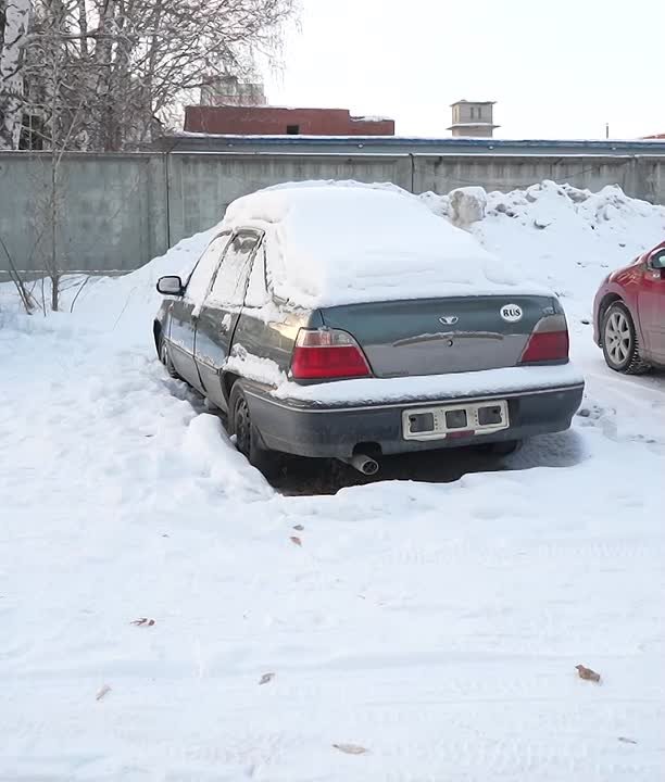 «Подснежники» убирают с улиц Кировского района