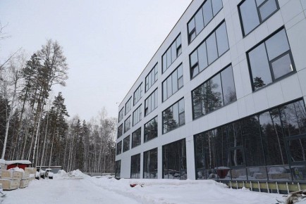 Учебный и исследовательский центры нового кампуса НГУ готовы на 70%