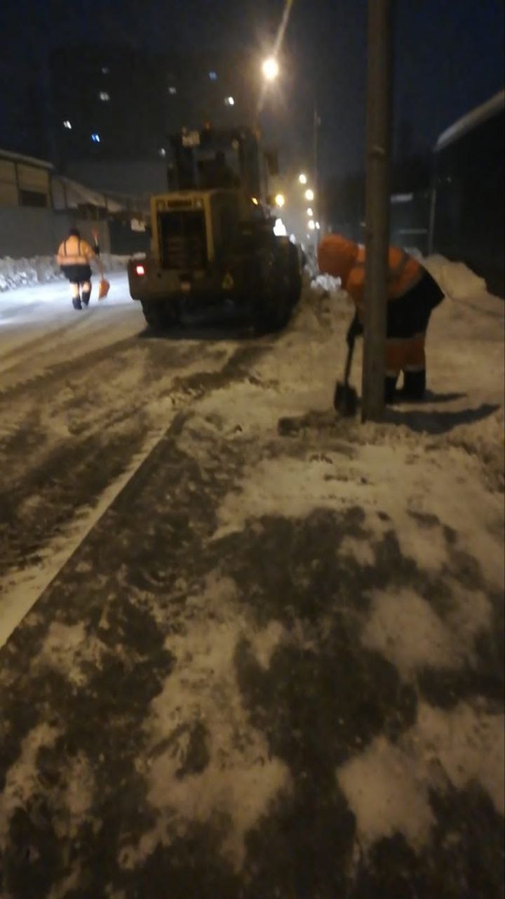 За сутки вывезено более 26 тысяч кубометров снега