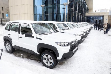 Автомобили отправят бойцам СВО