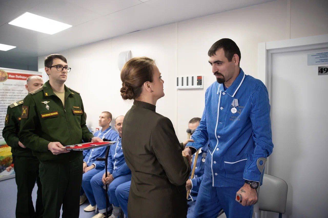 Анна Цивилева: Проверила организацию лечения и реабилитации госпиталя Минобороны РФ в Новосибирске Анна Цивилева: Проверила организацию лечения и реабилитации госпиталя Минобороны РФ в Новосибирске