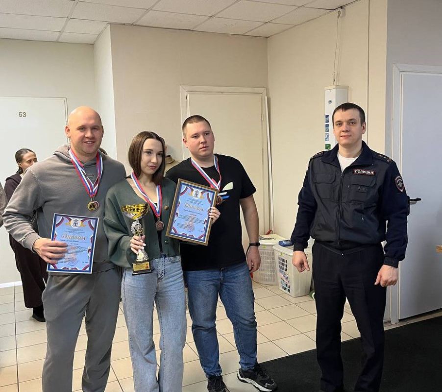 В Новосибирской области состоялись соревнования по плаванию среди полицейских В Новосибирской области состоялись соревнования по плаванию среди полицейских