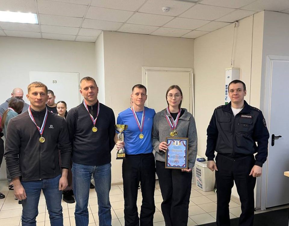 В Новосибирской области состоялись соревнования по плаванию среди полицейских В Новосибирской области состоялись соревнования по плаванию среди полицейских