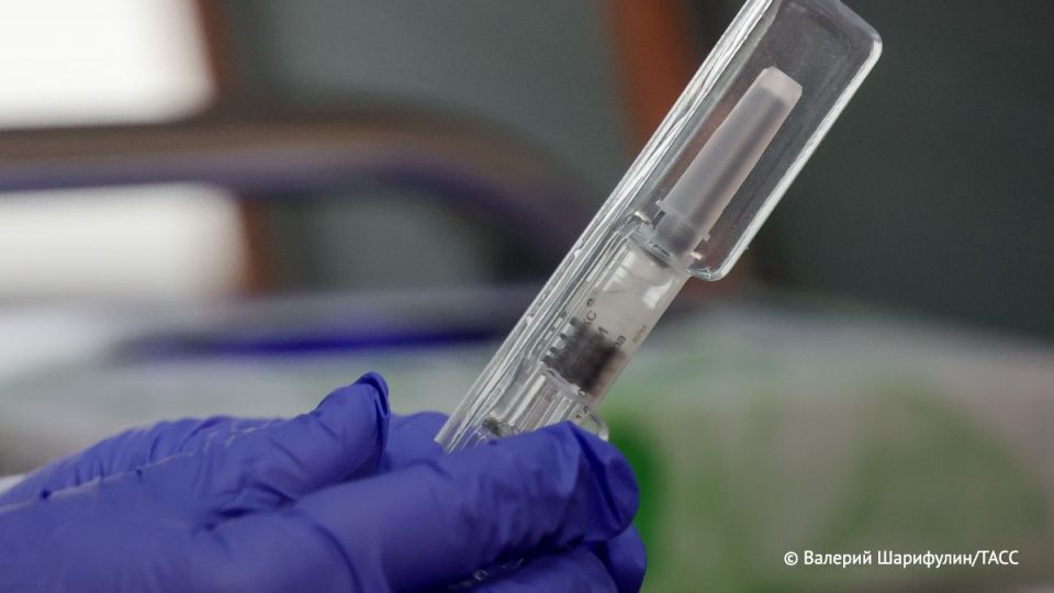 Выявление новых случаев ВИЧ-инфекции в Новосибирской области уменьшится до 10% в 2025 году по сравнению с показателем 2024-го, когда их было 995