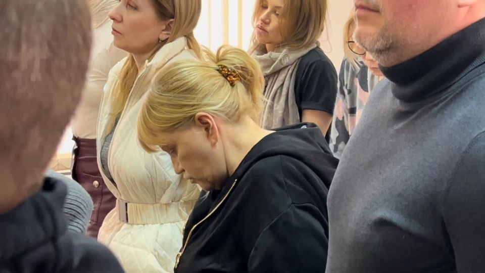 Экс-замдиректора НМИЦ им. Мешалкина в Новосибирске Ирине Бойцовой, осужденной по делу о растрате в особо крупном размере, отказали в УДО