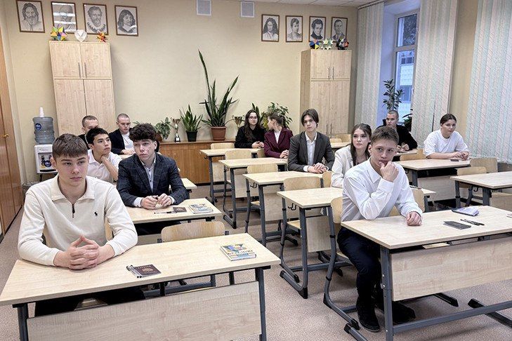 Итоговое сочинение написали более 14 тысяч выпускников