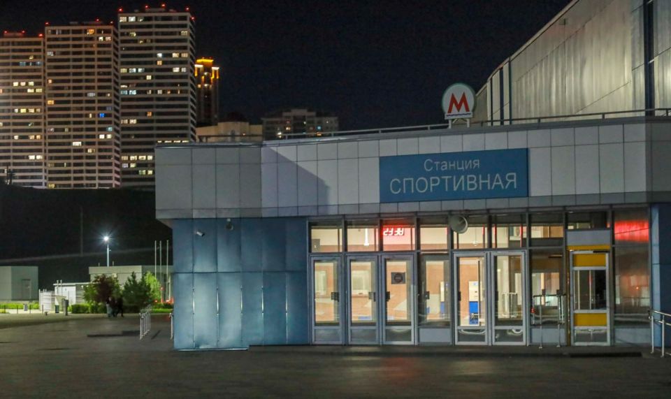 Тяжёлые двери станций новосибирского метро заменят на более безопасные