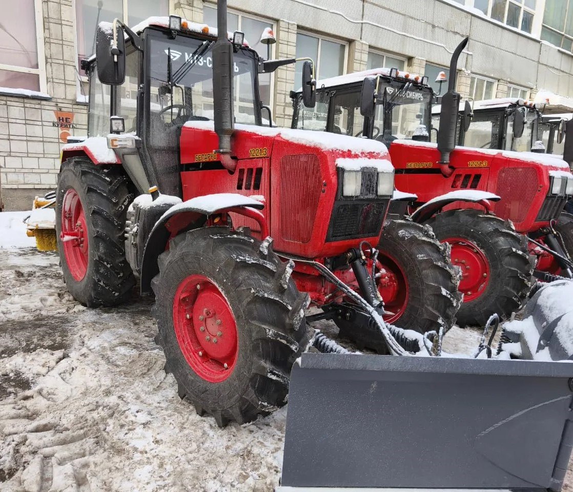 Парк дорожной техники пополняется в Новосибирске