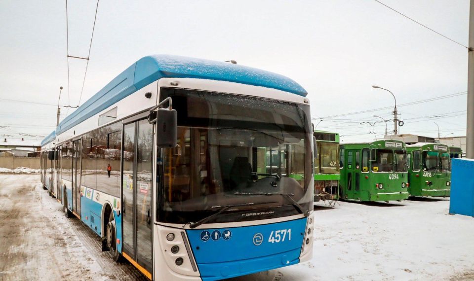 Мэр Кудрявцев сообщил о полном обновлении троллейбусов №2 в Новосибирске