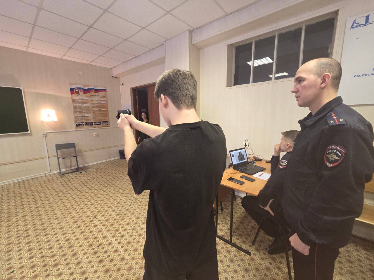 ГУ МВД России по Новосибирской области проведён конкурс на «Лучший класс правоохранительной направленности» ГУ МВД России по Новосибирской области проведён конкурс на «Лучший класс правоохранительной направленности»