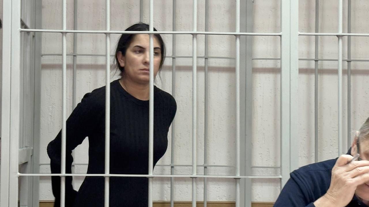 Суд Новосибирска арестовал восьмерых участников преступной группы по обвинению в хищении более 5 млн рублей у военнослужащих СВО Суд Новосибирска арестовал восьмерых участников преступной группы по обвинению в хищении более 5 млн рублей у военнослужащих СВО