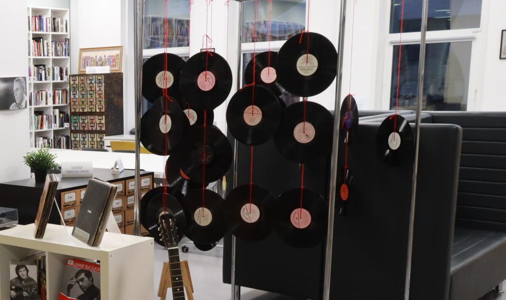 Завод виниловых пластинок фирмы «Мелодия» заработал в Новосибирске