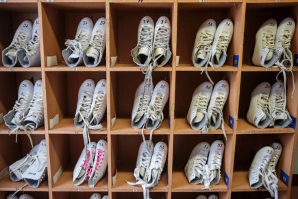 Ещё пять катков и две горки открывают в парках Новосибирска