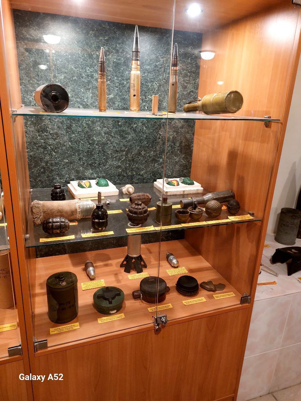 Наши восьмиклассники на экскурсии в Криминалистическом центре ГУ МВД Наши восьмиклассники на экскурсии в Криминалистическом центре ГУ МВД