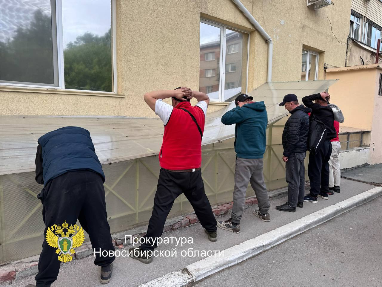 От охранника до организатора: установлены все соучастники подпольного казино в Кировском районе города Новосибирска От охранника до организатора: установлены все соучастники подпольного казино в Кировском районе города Новосибирска