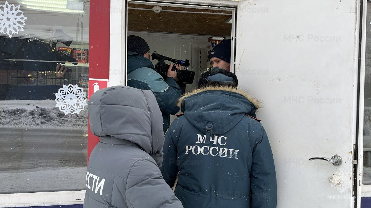 Безопасный Новый год: контроль за пиротехникой Безопасный Новый год: контроль за пиротехникой