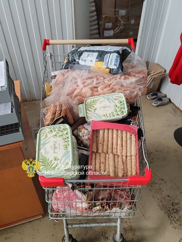 Набрал тележку, укатил, За товар не заплатил, Вор пойман и будет наказан, Новый год ему предсказан: В Новосибирской области мужчина предстанет перед судом за кражу продуктов из магазина