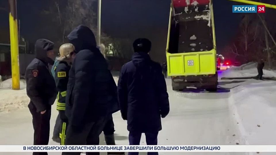 Снег привёз, а газ увёз. Водитель самосвала забыл опустить кузов после выгрузки снега и спровоцировал аварию на газопроводе в Бердске