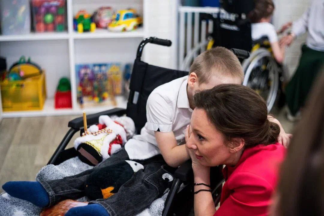 Анна Кузнецова: От сердца к сердцу: как проект «Я с тобой» изменил тысячи детских судеб Анна Кузнецова: От сердца к сердцу: как проект «Я с тобой» изменил тысячи детских судеб