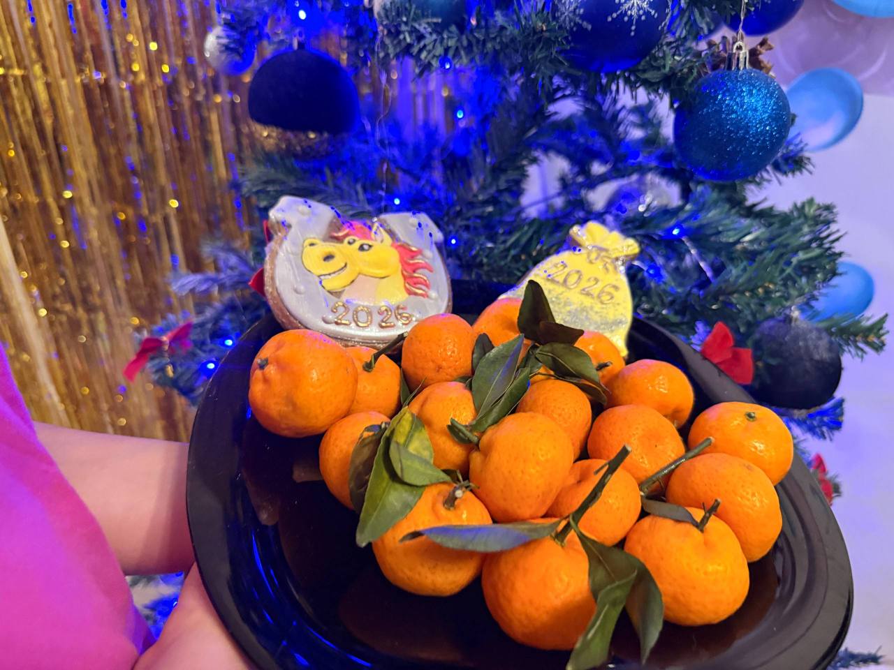 В магазинах сегодня наблюдался особенный ажиотаж В магазинах сегодня наблюдался особенный ажиотаж