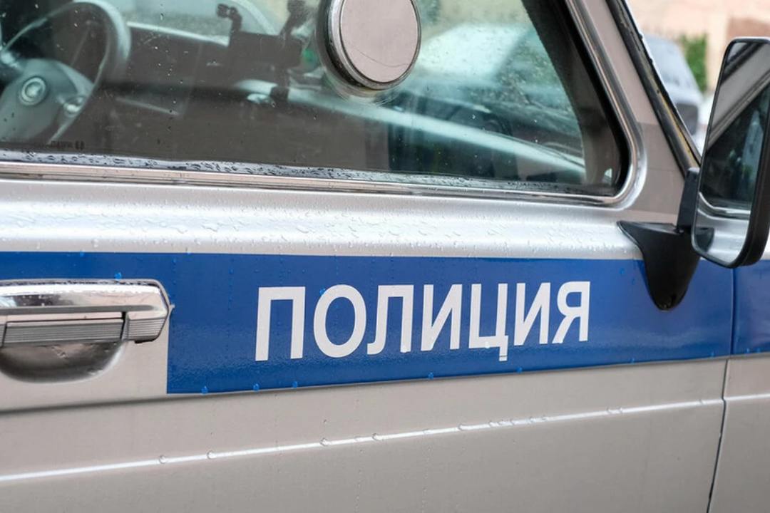 В Новосибирске толпа избила мужчину у бара в новогоднюю ночь