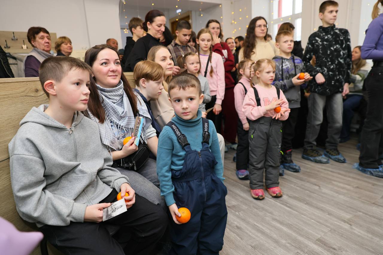 Максим Кудрявцев: Сегодня в Новосибирске прошла автобусная экскурсия «Первый новогодний» для членов семей участников специальной военной операции Максим Кудрявцев: Сегодня в Новосибирске прошла автобусная экскурсия «Первый новогодний» для членов семей участников специальной военной операции