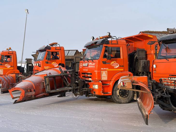 Порядка 1000 спецмашин привлекаются к очистке дорог в Новосибирской области