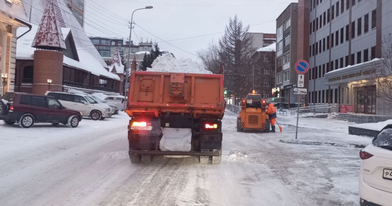 Уборка улично-дорожной сети за прошедшие сутки Уборка улично-дорожной сети за прошедшие сутки