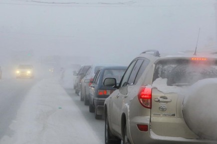 Новосибирских водителей просят отказаться от поездок из-за плохой погоды